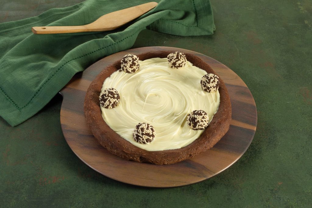 Pizza de Chocolate com Recheio Branco 🍫 Mavalério